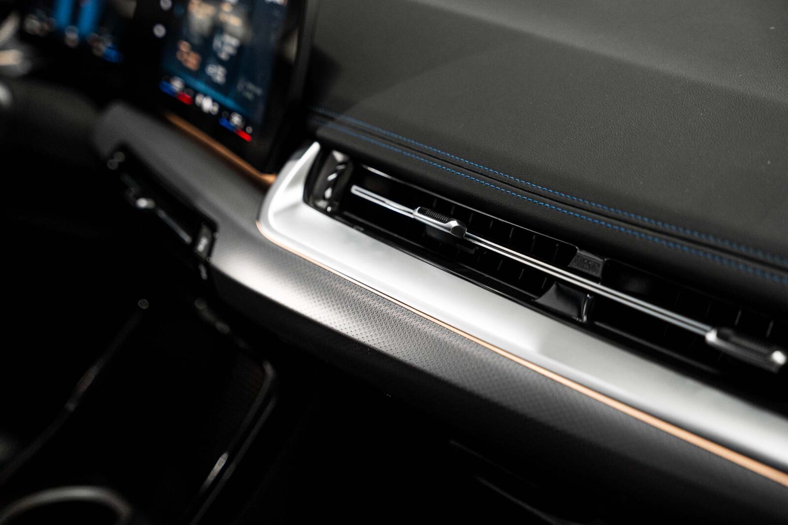 bmw-x1-preto-co2-stand-carros-automovel-comprar-pataias-22