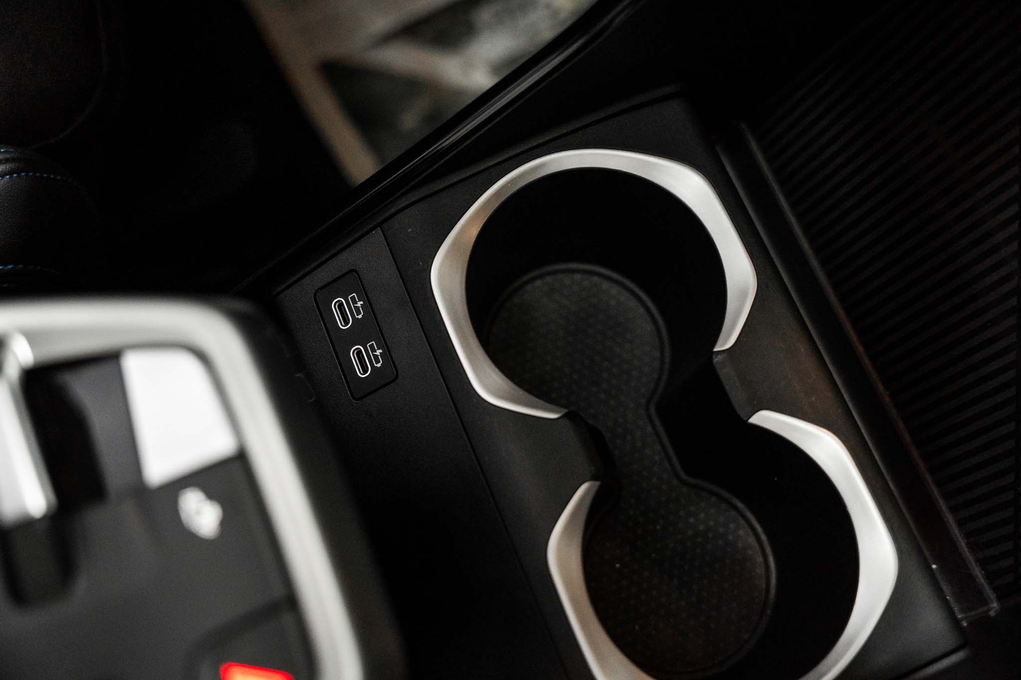 bmw-x1-preto-co2-stand-carros-automovel-comprar-pataias-25