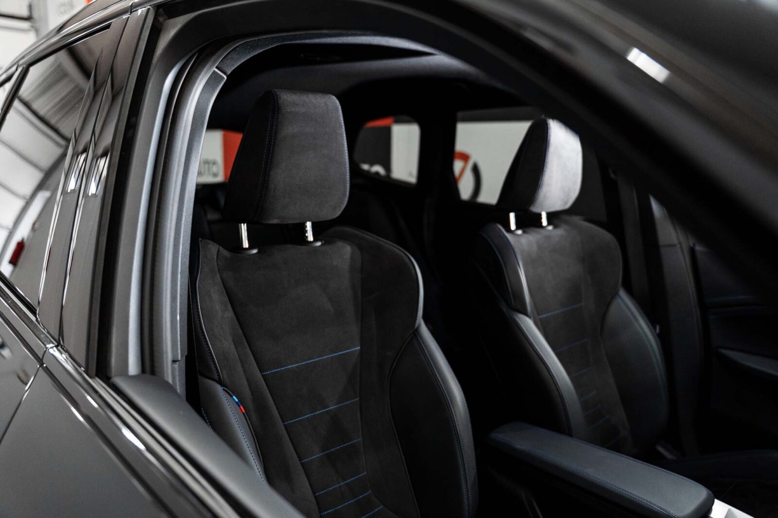 bmw-x1-preto-co2-stand-carros-automovel-comprar-pataias-28