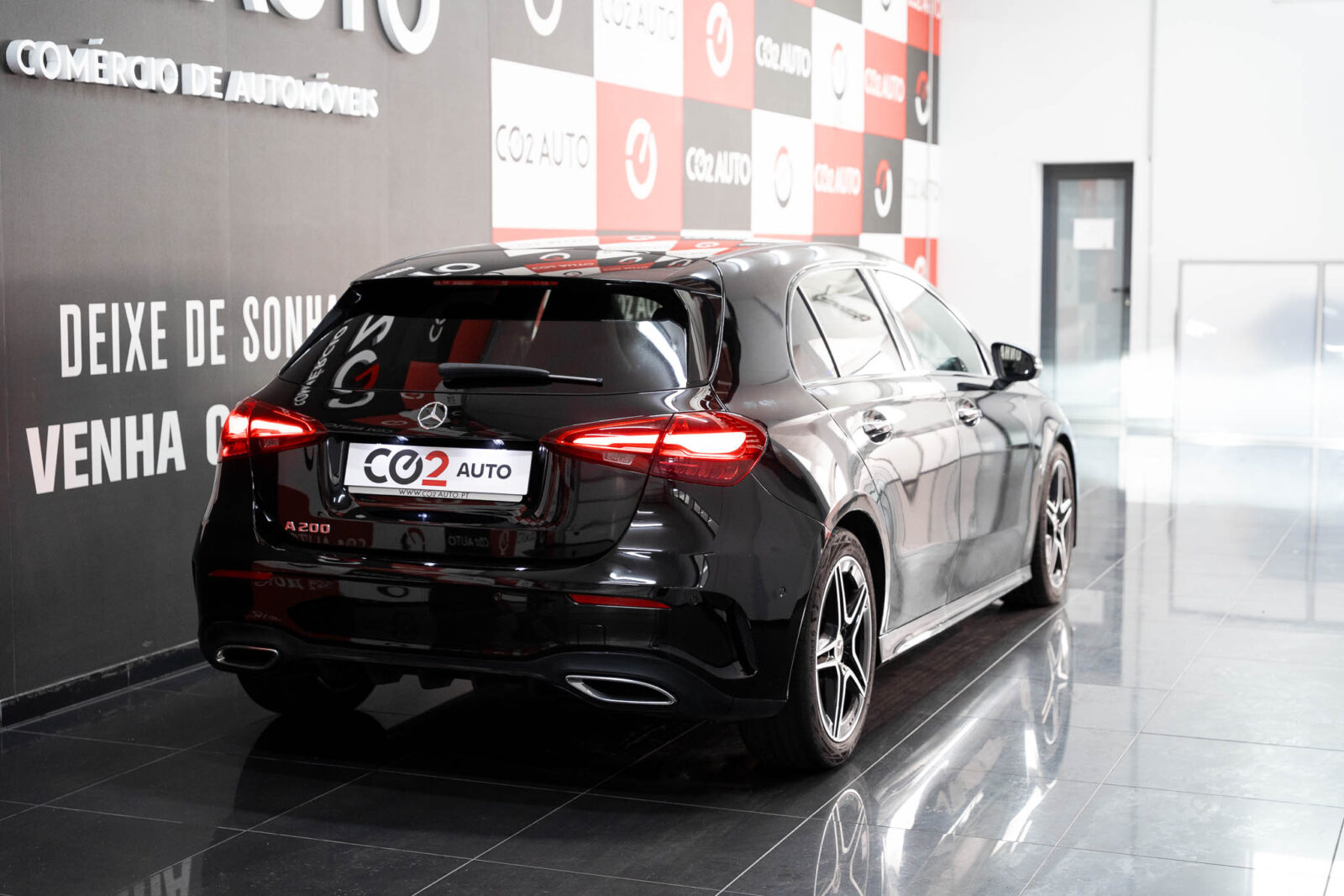 mercedes-benz-classe-a-200-amg-line-stand-carros-automovel-comprar-pataias-46