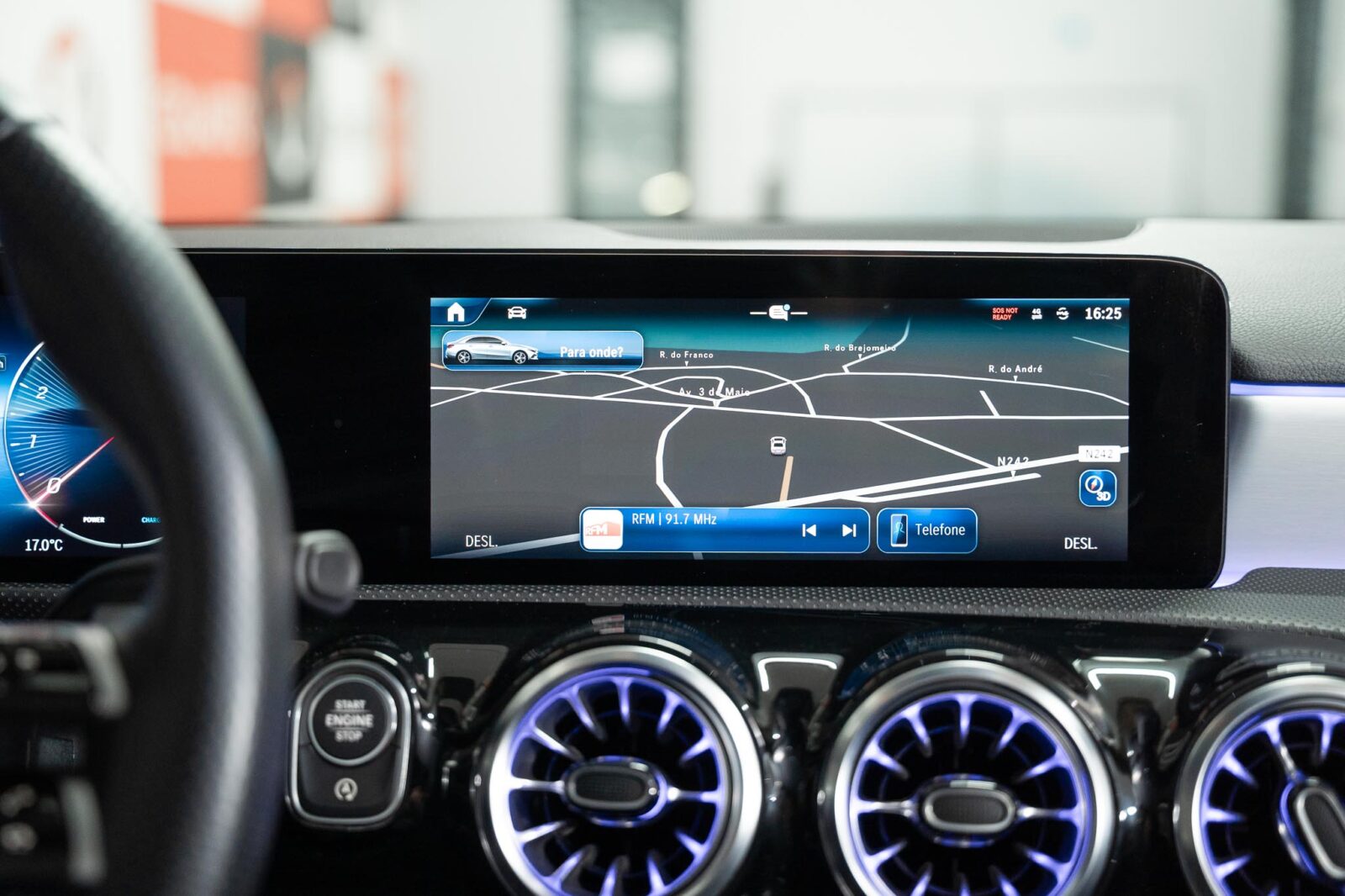 mercedes-benz-classe-a-a200- limousine -amg--auto-co2-stand-carros-automovel-comprar-pataias-14