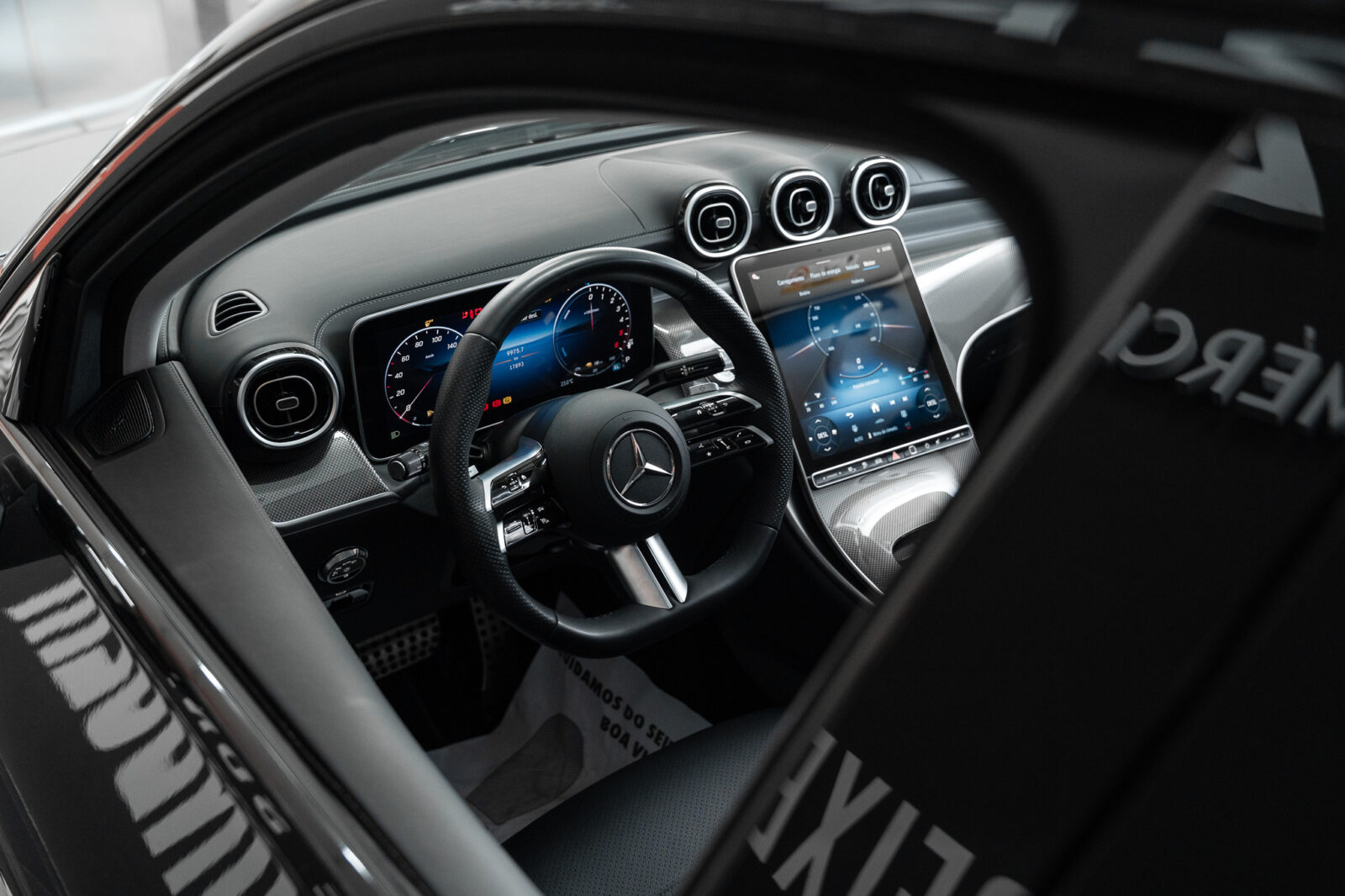 mercedes-benz-glc-300de-4matic-co2-stand-carros-automovel-comprar-pataias-13