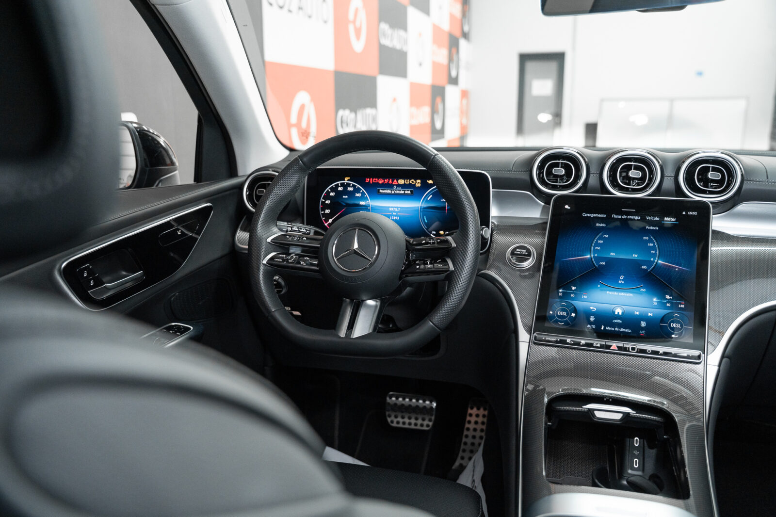 mercedes-benz-glc-300de-4matic-co2-stand-carros-automovel-comprar-pataias-18