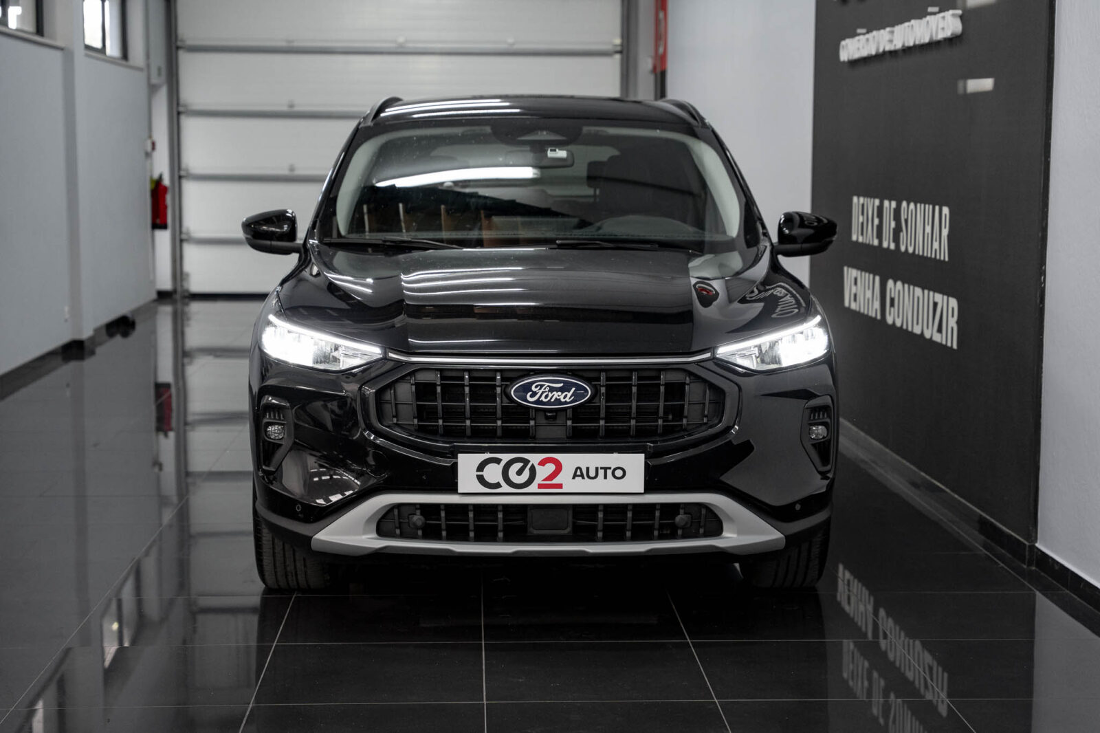 Aford-kuga-hybrid-plugin-hybrid-seminovo-comprar-stand-co2-auto-pataias-27
