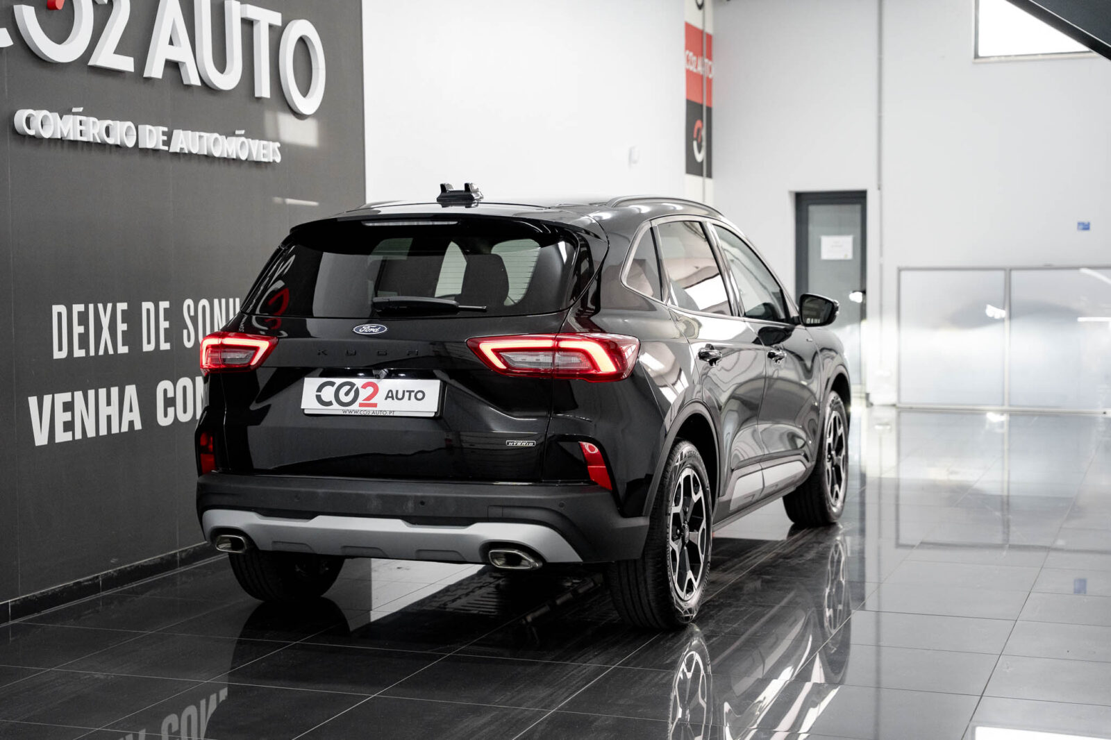 Aford-kuga-hybrid-plugin-hybrid-seminovo-comprar-stand-co2-auto-pataias-32