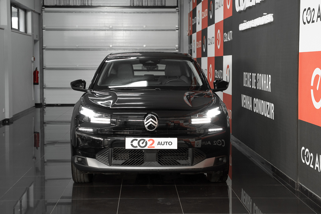 citroen-c4-preto-automatico-co2-carros-pataias-18