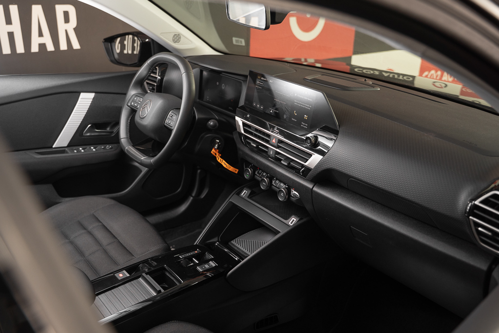 citroen-c4-preto-automatico-co2-carros-pataias-33