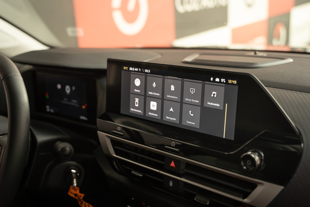citroen-c4-preto-automatico-co2-carros-pataias-34
