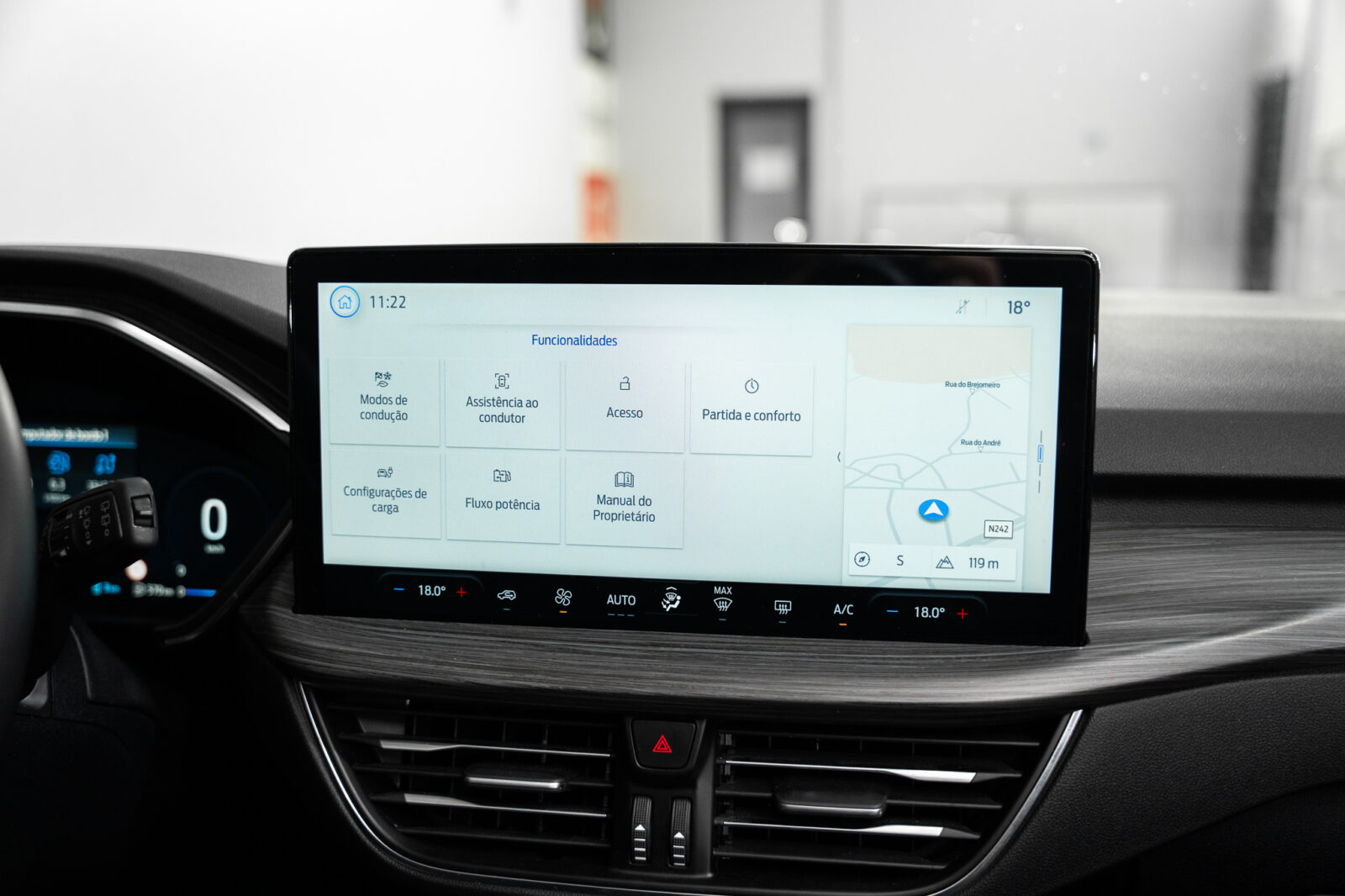 ford-kuga-active-hybrid-plug-in-co2-stand-carros-automovel-comprar-pataias-19