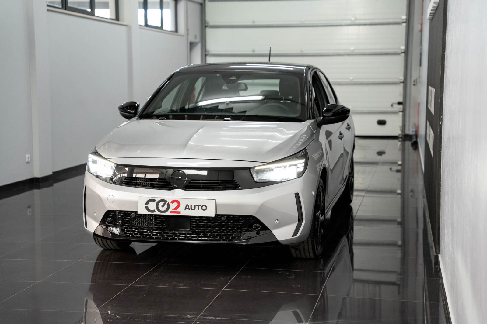 opel-corsa-12t-hybrid-gsline-edct-hibrido-101cv-2025-seminovo-comprar-stand-co2-auto-pataias-3
