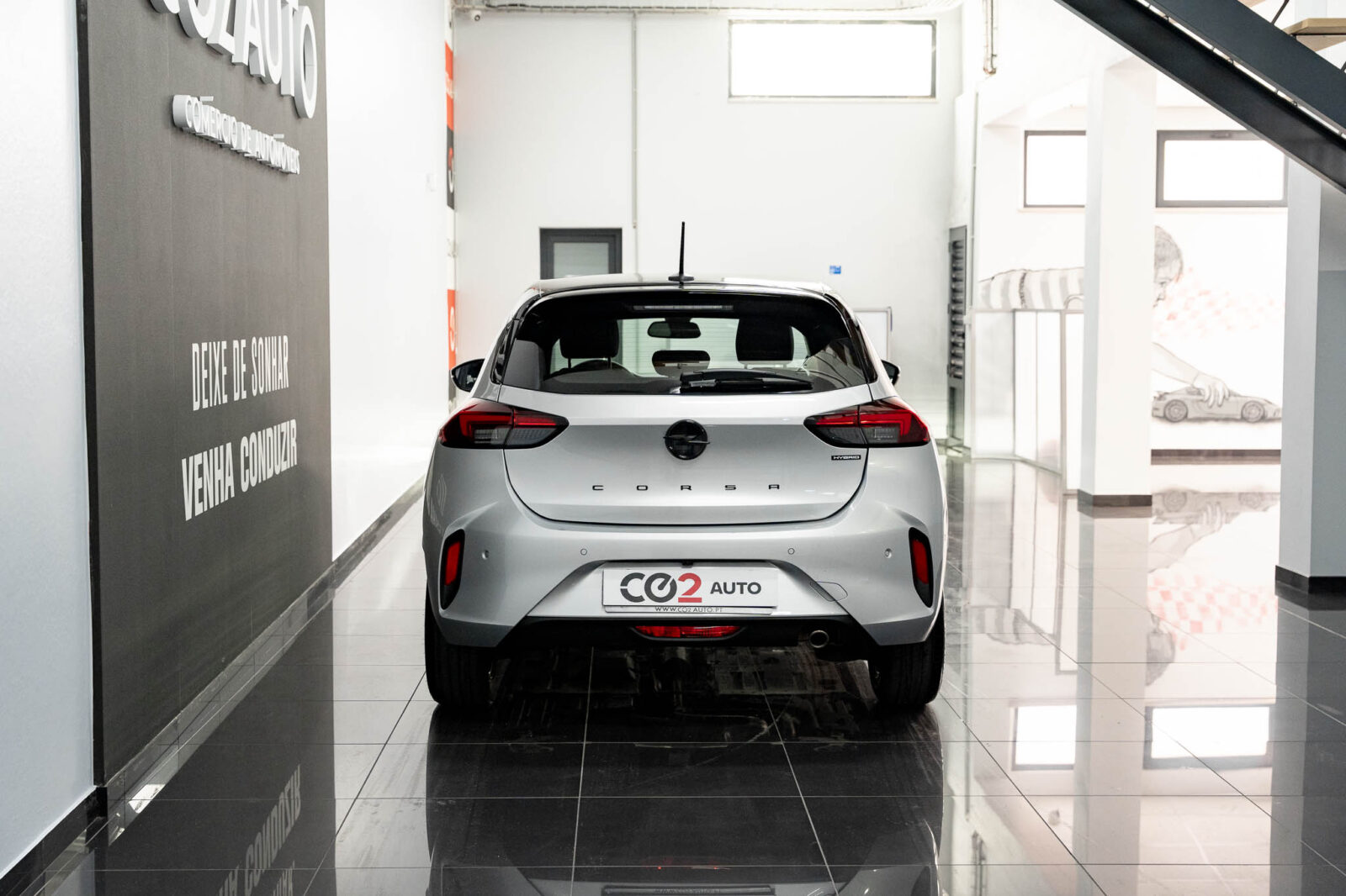 opel-corsa-12t-hybrid-gsline-edct-hibrido-101cv-2025-seminovo-comprar-stand-co2-auto-pataias-5