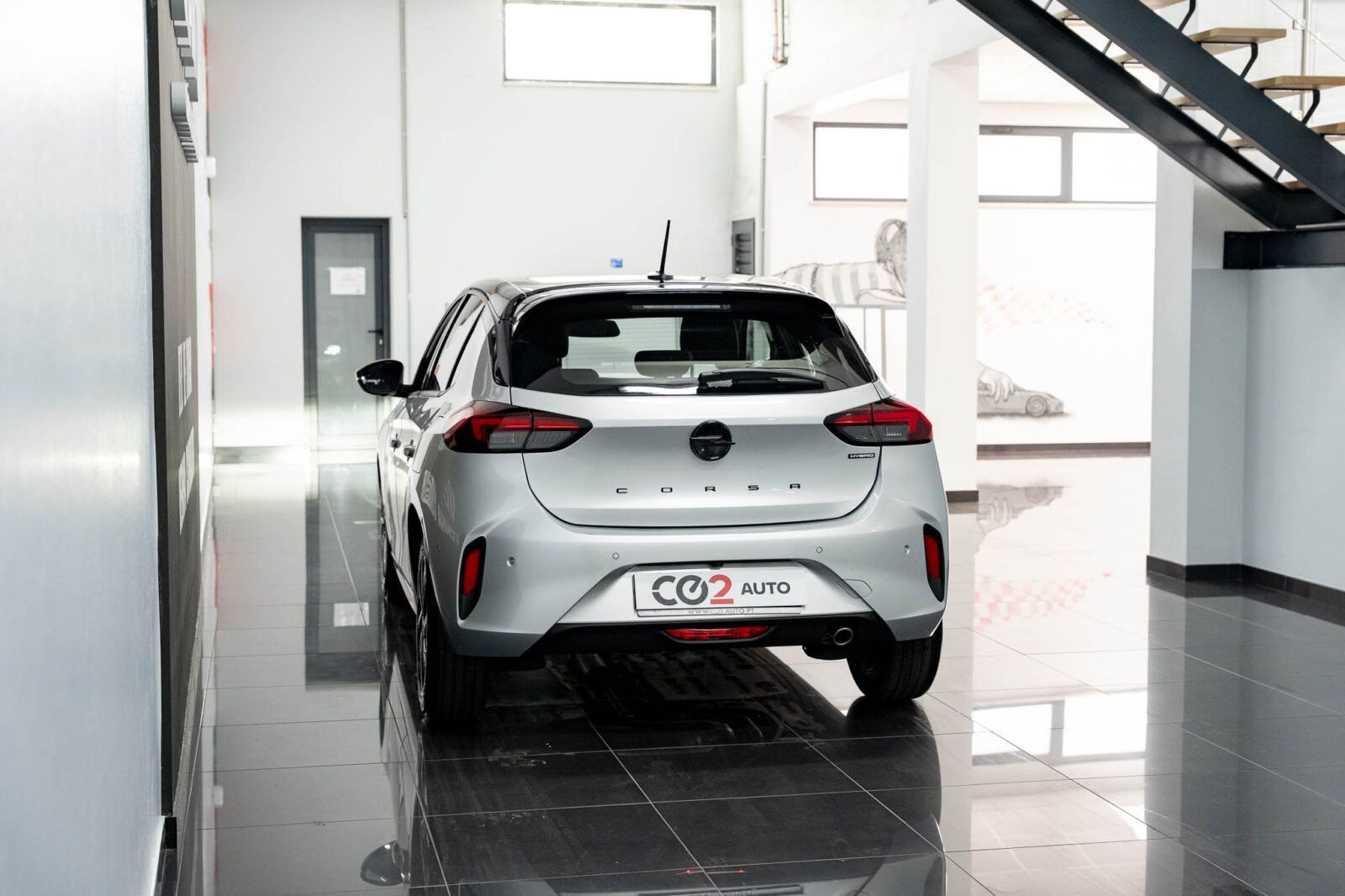 opel-corsa-12t-hybrid-gsline-edct-hibrido-101cv-2025-seminovo-comprar-stand-co2-auto-pataias-6