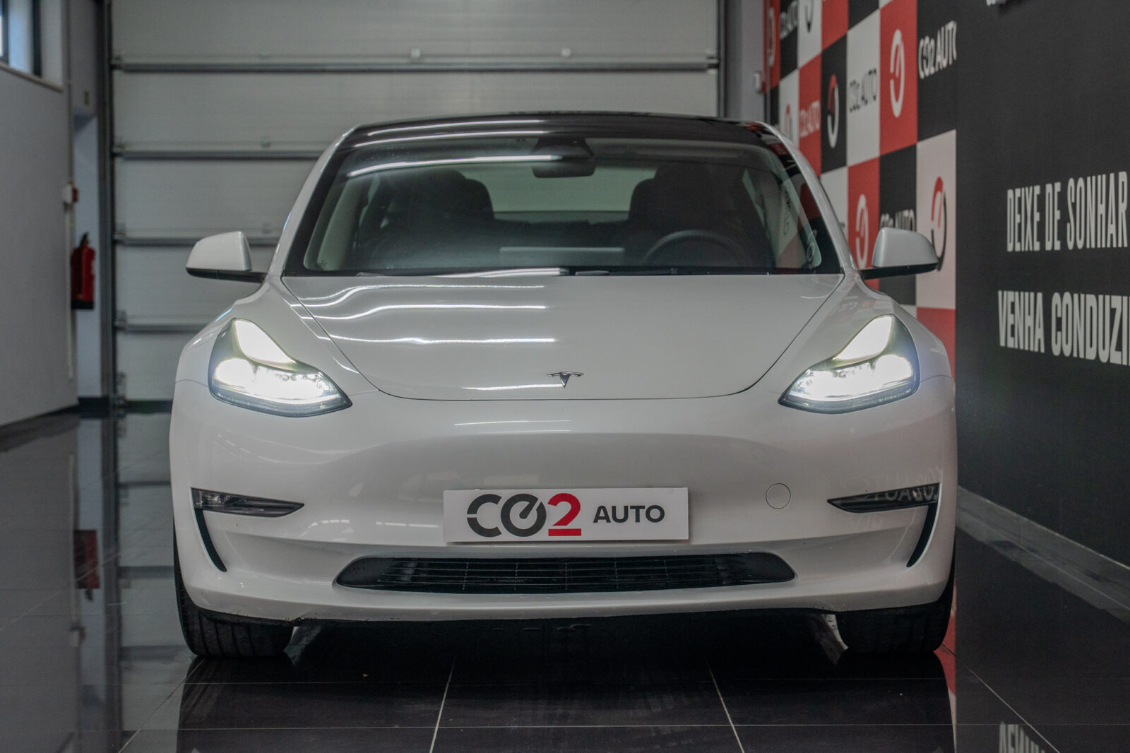 tesla_model_3_02