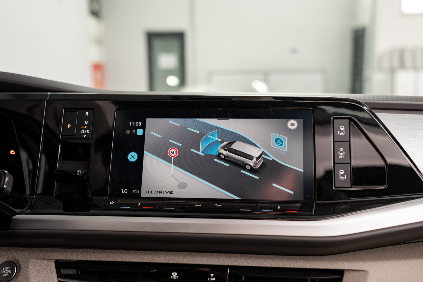 volkswagen-multivan-t7-1-4-tsi-e-hybrid-life-longa-dsg-co2-stand-carros-automovel-comprar-pataias-49