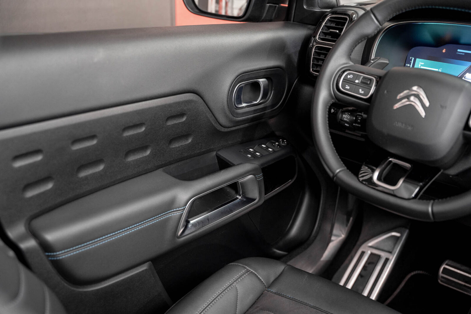 citroen-c5-1.6-hybrid-plus-e-eat8-co2-stand-carros-automovel-comprar-pataias-22