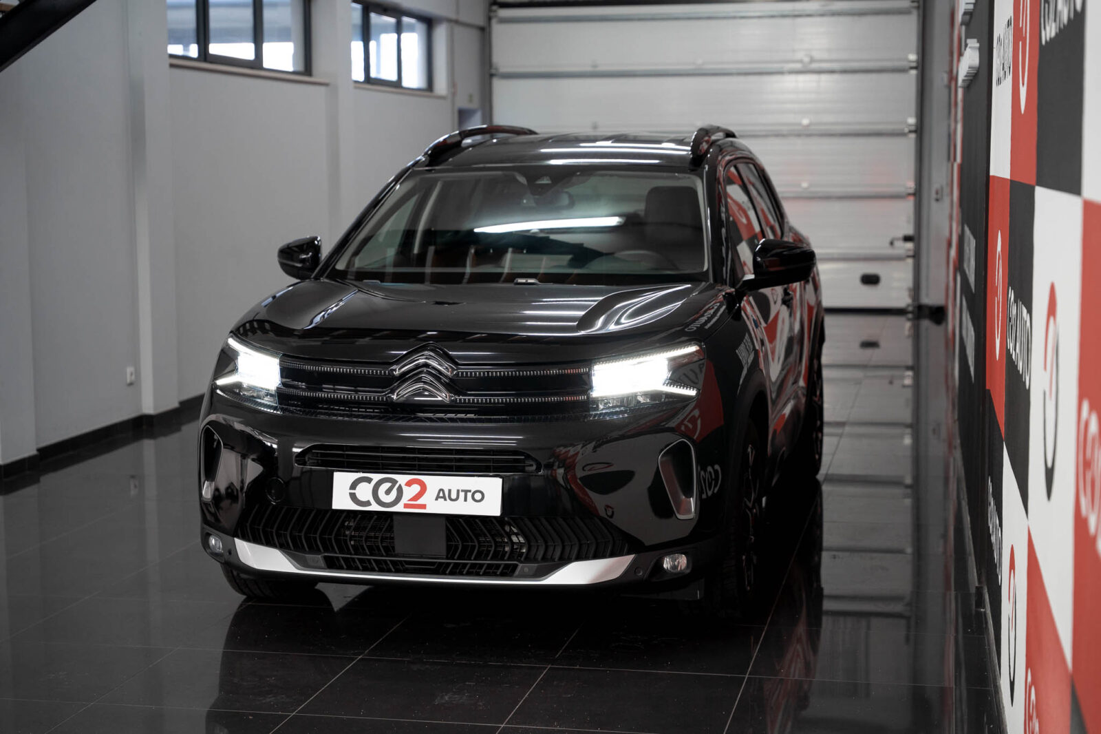 citroen-c5-1.6-hybrid-plus-e-eat8-co2-stand-carros-automovel-comprar-pataias-3