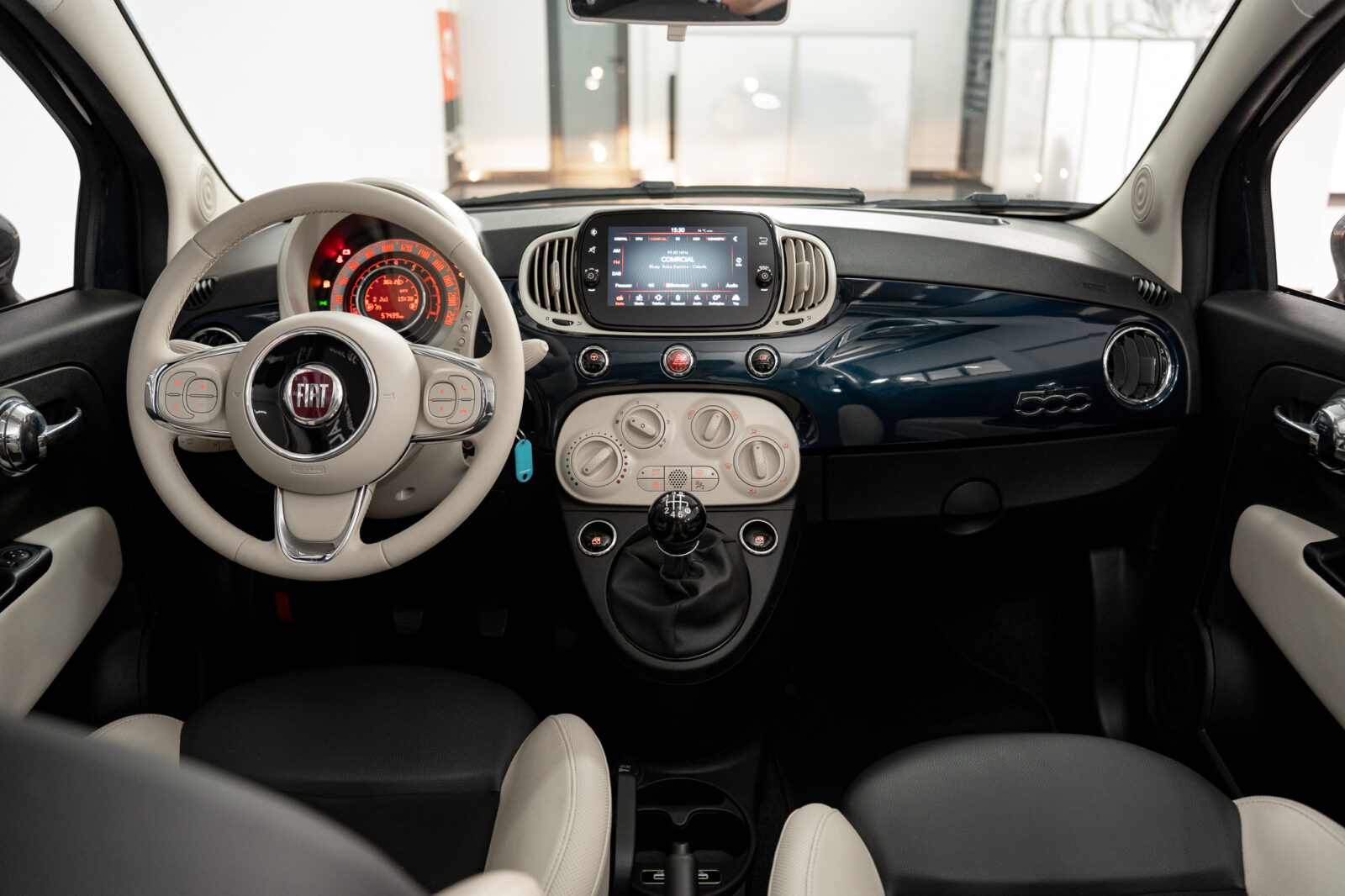 fiat-500-dolcevita-hybrid-co2-stand-carros-automovel-comprar-pataias-38