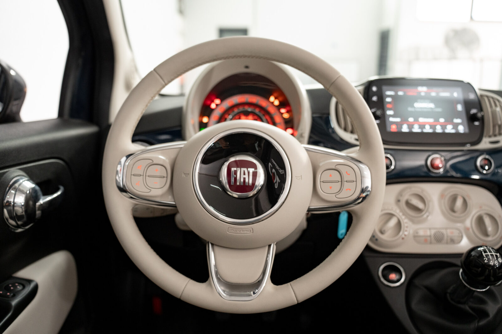 fiat-500-dolcevita-hybrid-co2-stand-carros-automovel-comprar-pataias-39