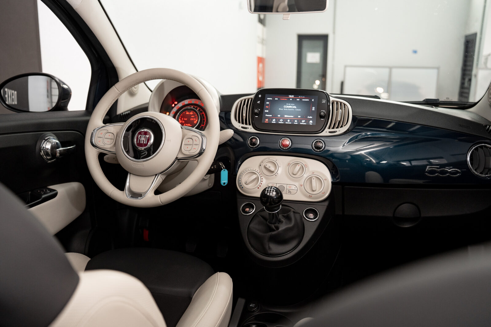 fiat-500-dolcevita-hybrid-co2-stand-carros-automovel-comprar-pataias-45