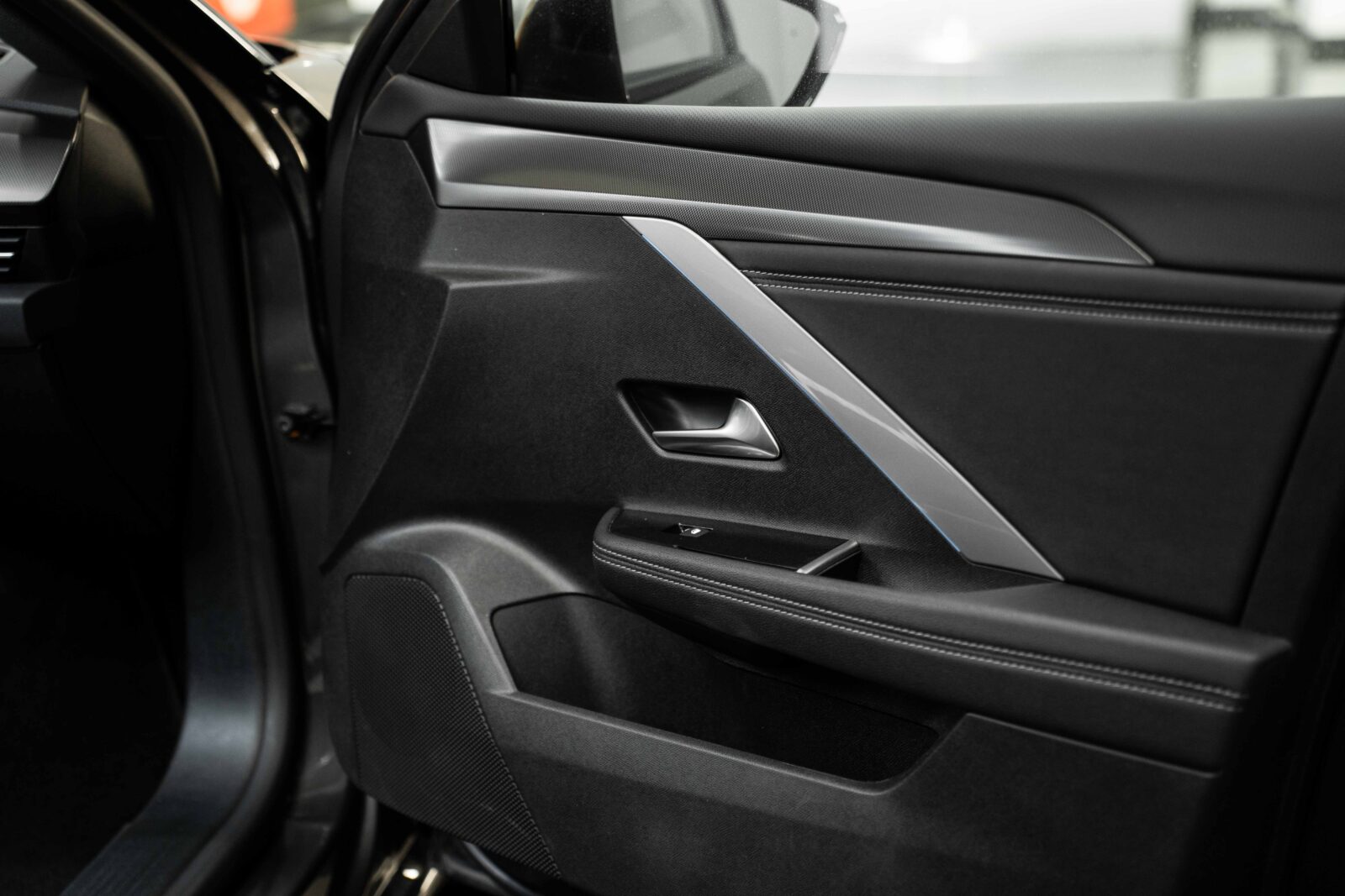 opel-astra-co2-stand-carros-automovel-comprar-pataias-cinzento-preto-13