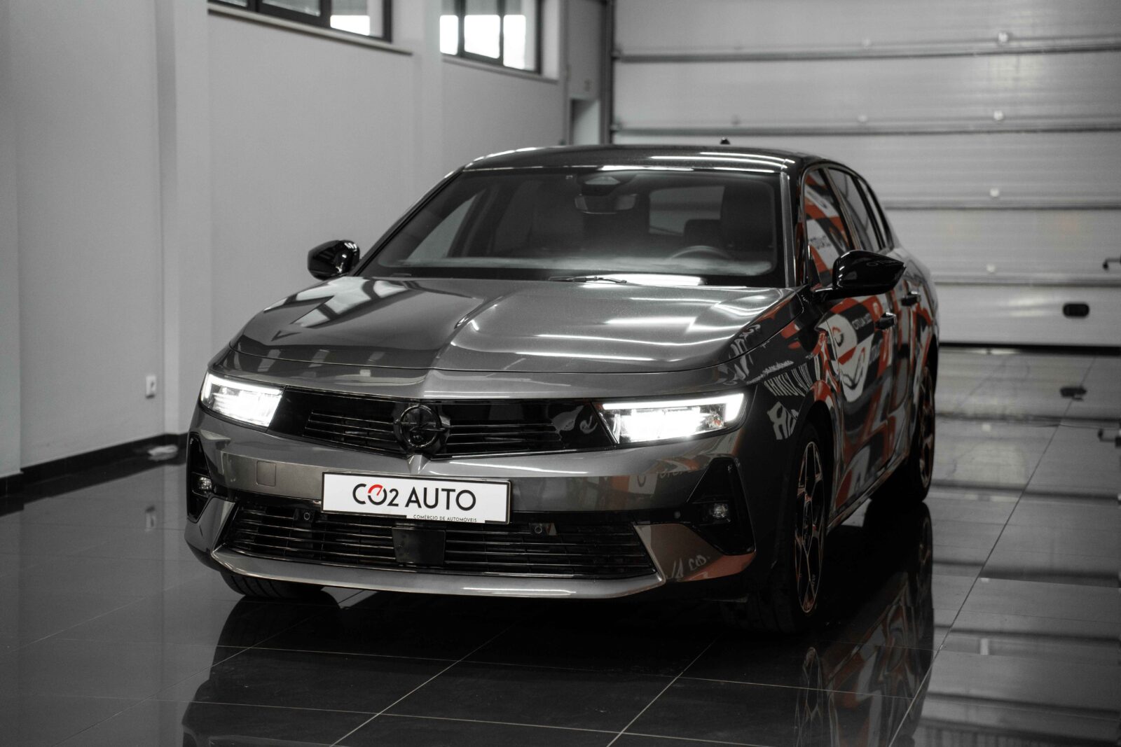 opel-astra-co2-stand-carros-automovel-comprar-pataias-cinzento-preto-3