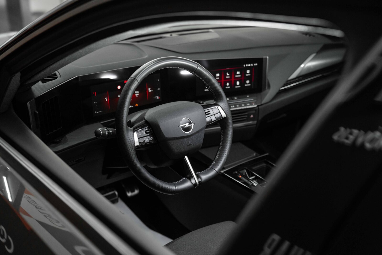 opel-astra-co2-stand-carros-automovel-comprar-pataias-cinzento-preto-8