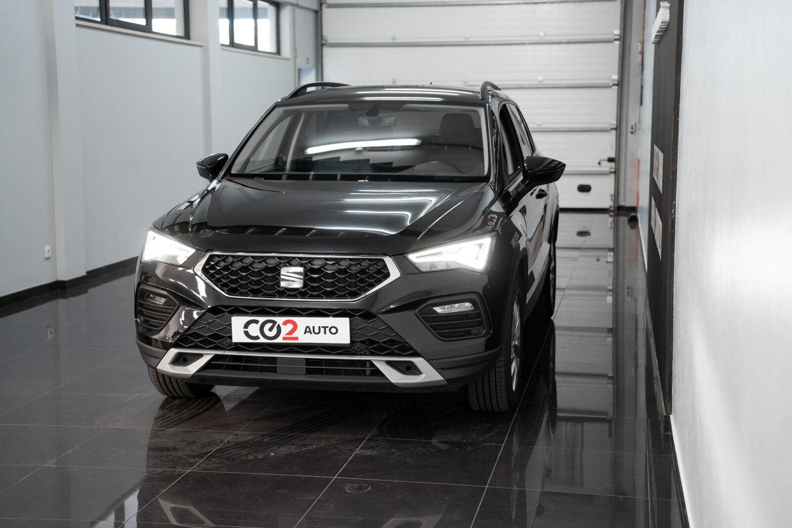 seat-ateca-1-0-tsi-style-co2-stand-carros-automovel-comprar-pataias-32