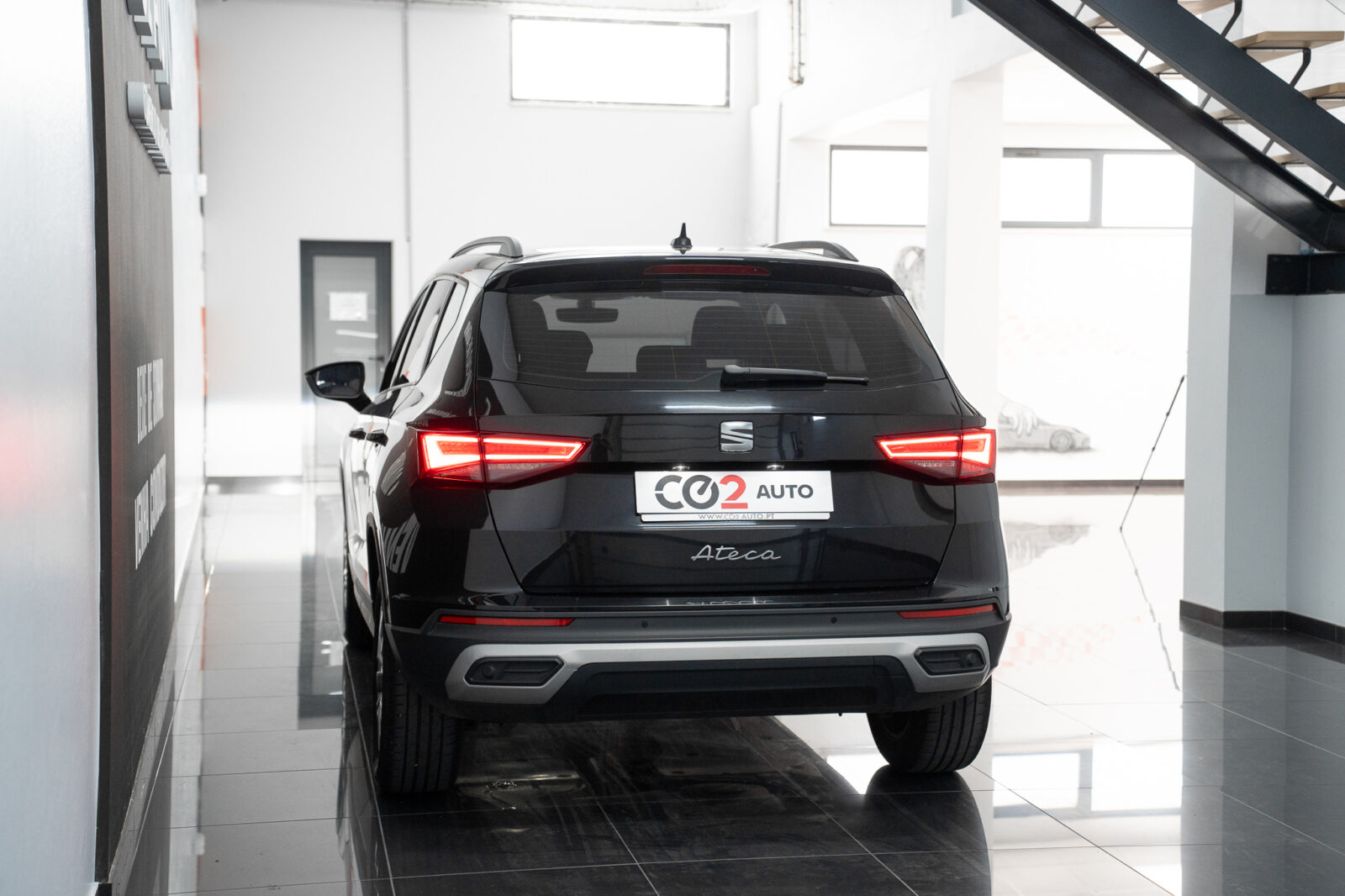 seat-ateca-1-0-tsi-style-co2-stand-carros-automovel-comprar-pataias-35