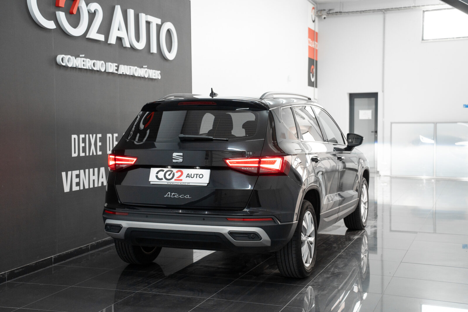 seat-ateca-1-0-tsi-style-co2-stand-carros-automovel-comprar-pataias-36