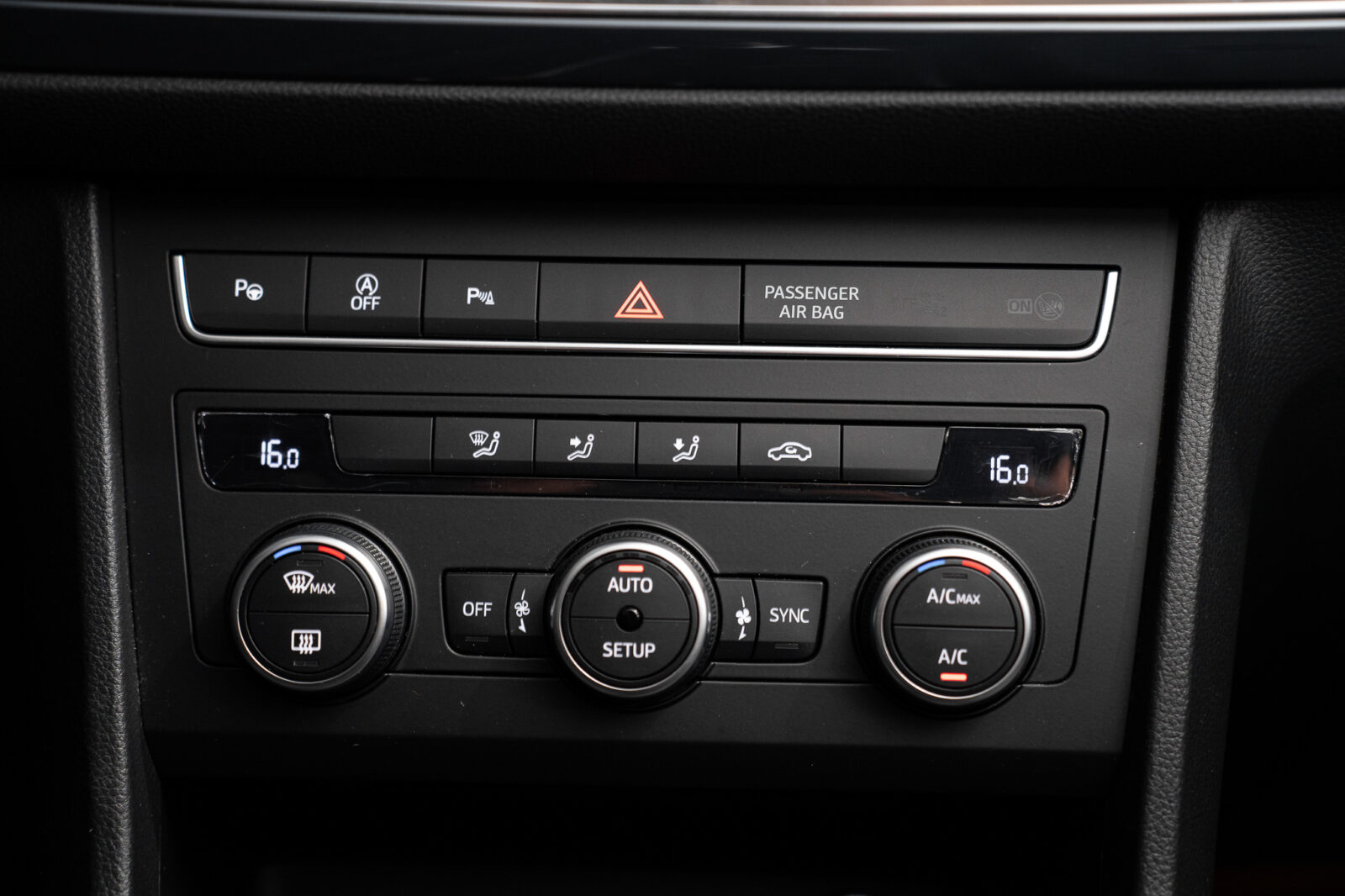 seat-ateca-1-0-tsi-style-co2-stand-carros-automovel-comprar-pataias-45