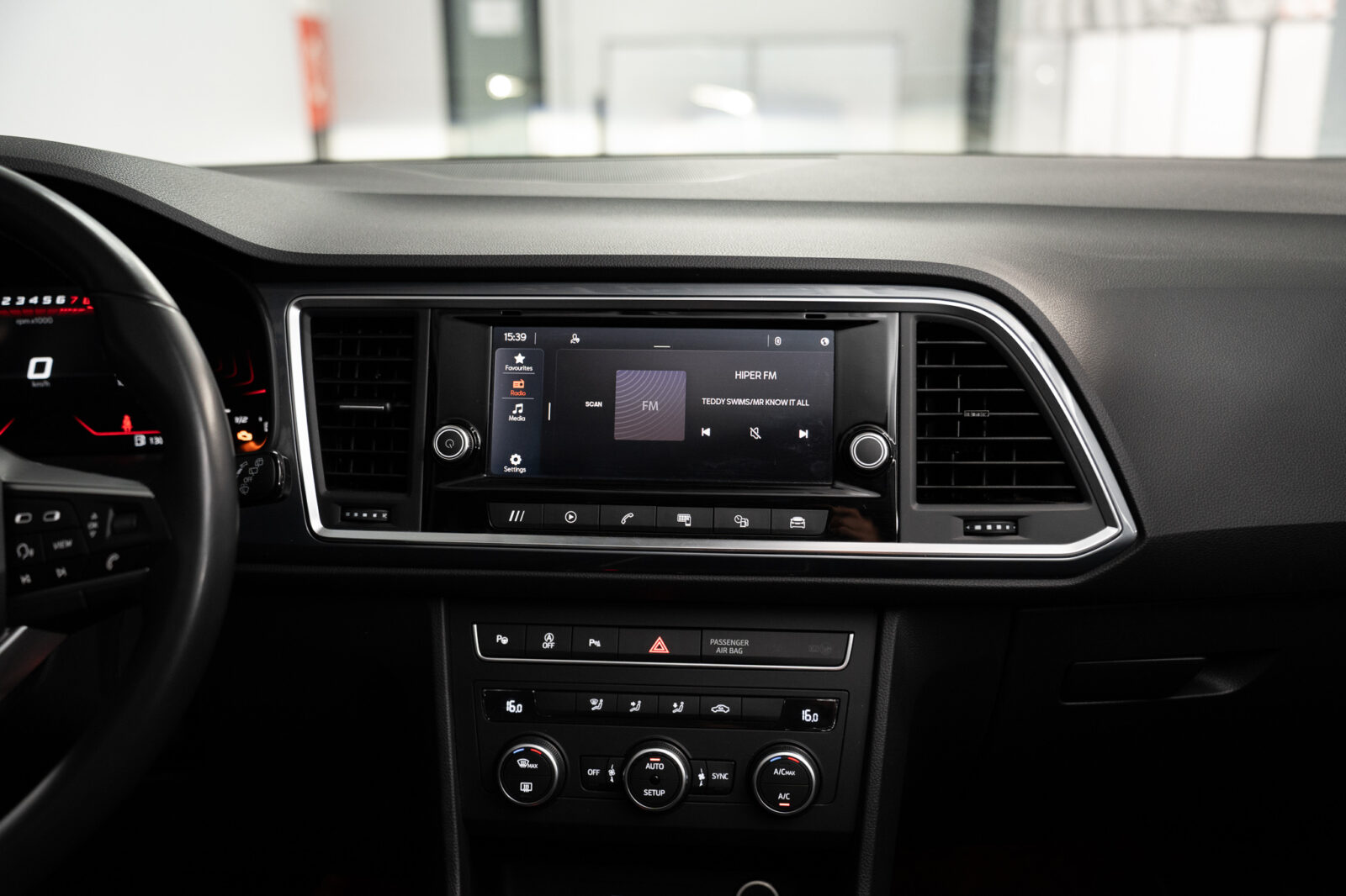 seat-ateca-1-0-tsi-style-co2-stand-carros-automovel-comprar-pataias-46