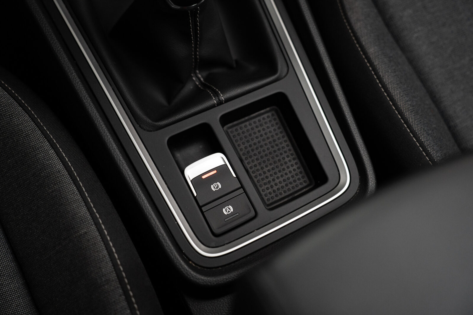 seat-ateca-1-0-tsi-style-co2-stand-carros-automovel-comprar-pataias-49