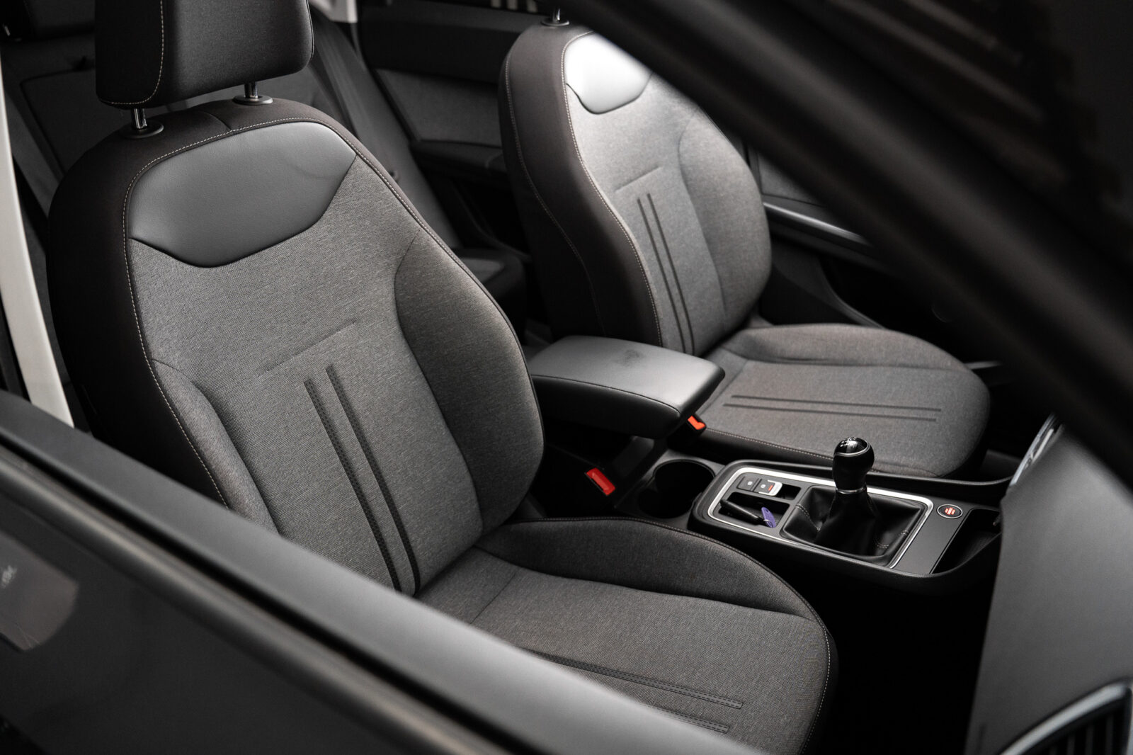 seat-ateca-1-0-tsi-style-co2-stand-carros-automovel-comprar-pataias-50