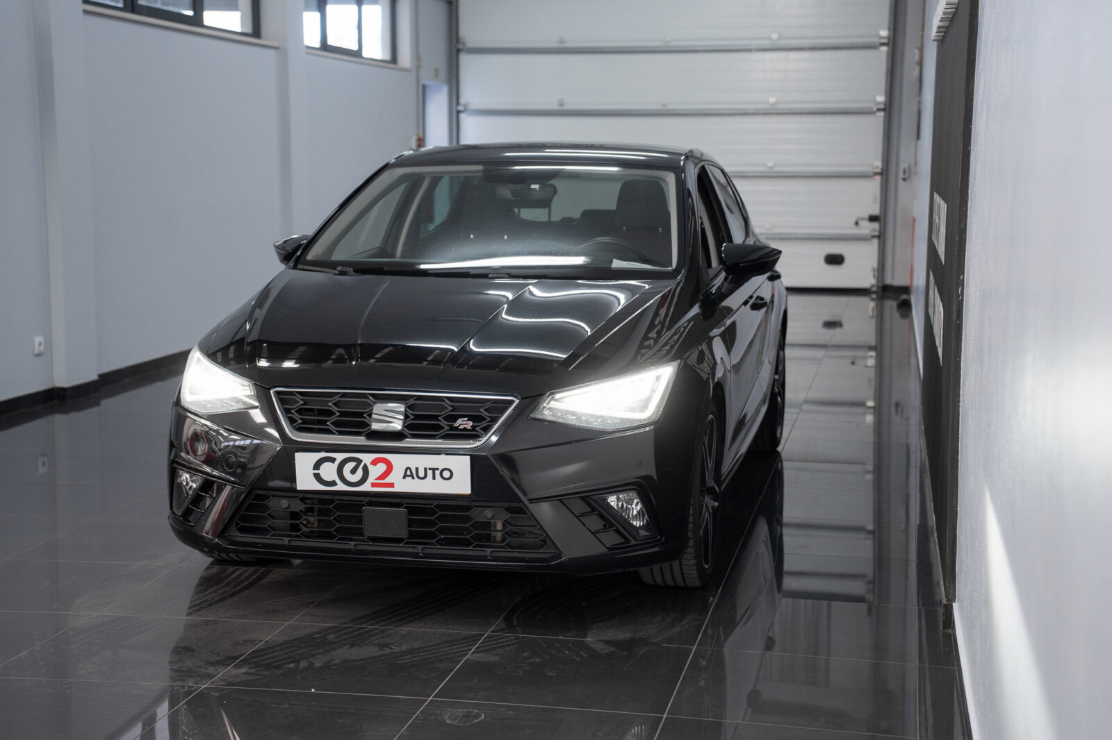 seat-ibiza-1-0-eco-tsi-fr-co2-stand-carros-automovel-comprar-pataias-32