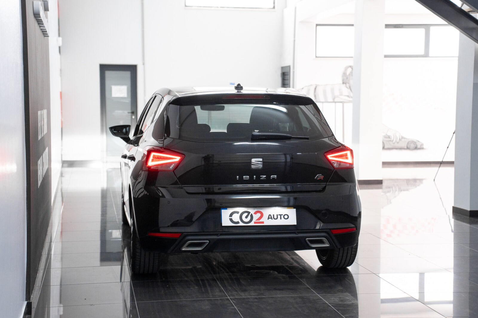 seat-ibiza-1-0-eco-tsi-fr-co2-stand-carros-automovel-comprar-pataias-35