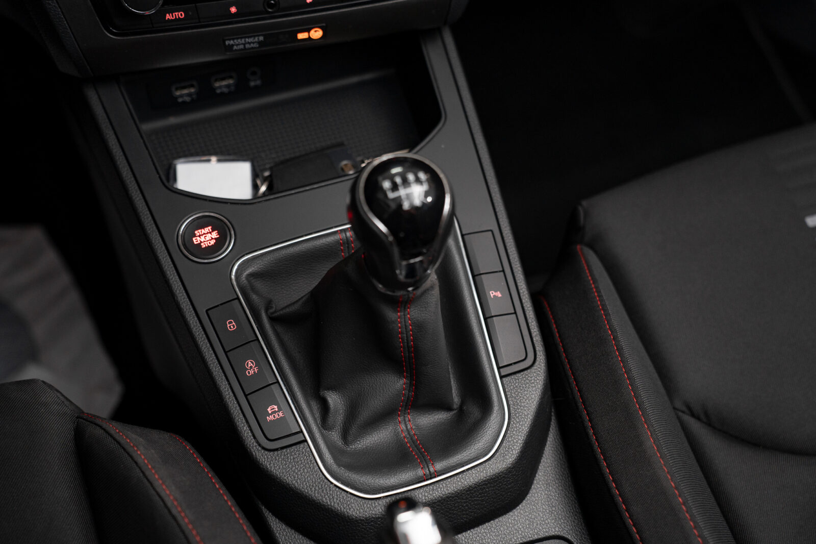 seat-ibiza-1-0-eco-tsi-fr-co2-stand-carros-automovel-comprar-pataias-42