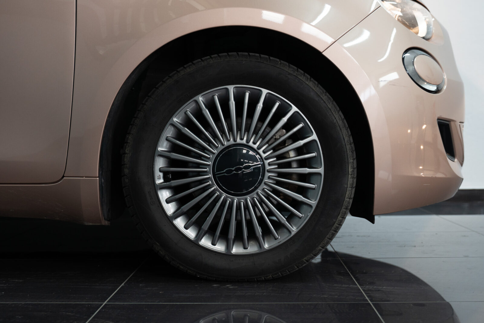 fiat_500e-4