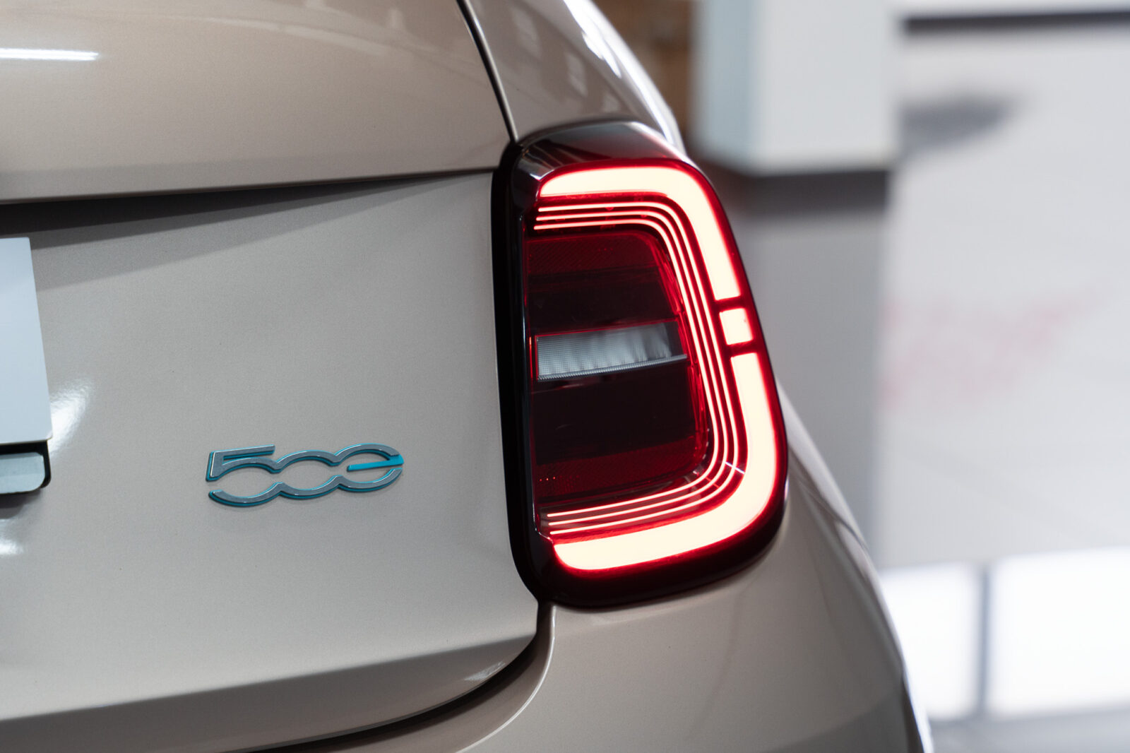 fiat_500e-7