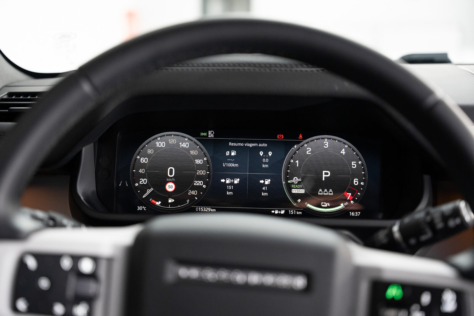 land-rover-defender-2-0-p300e-110-awd-x-dynamic-se-co2-stand-carros-automovel-comprar-pataias-12