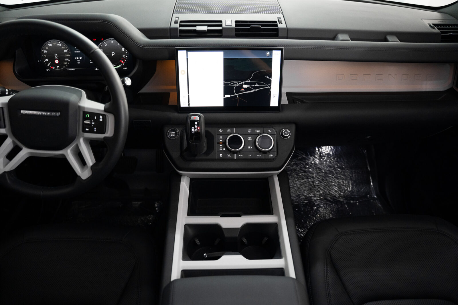 land-rover-defender-2-0-p300e-110-awd-x-dynamic-se-co2-stand-carros-automovel-comprar-pataias-16