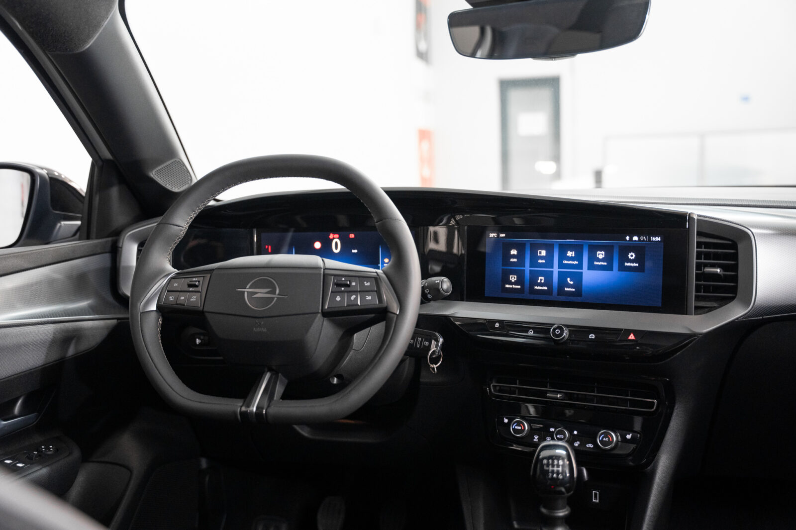 opel-mokka-elegance-1-2t-136cv-cm6-co2-stand-carros-automovel-comprar-pataias-11