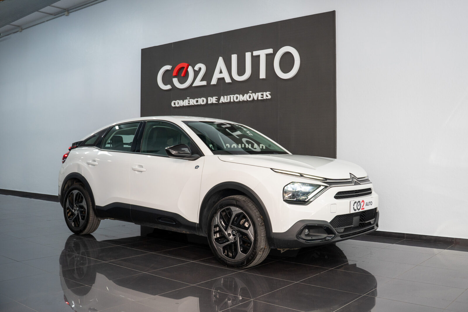 citroen_e_c4-01