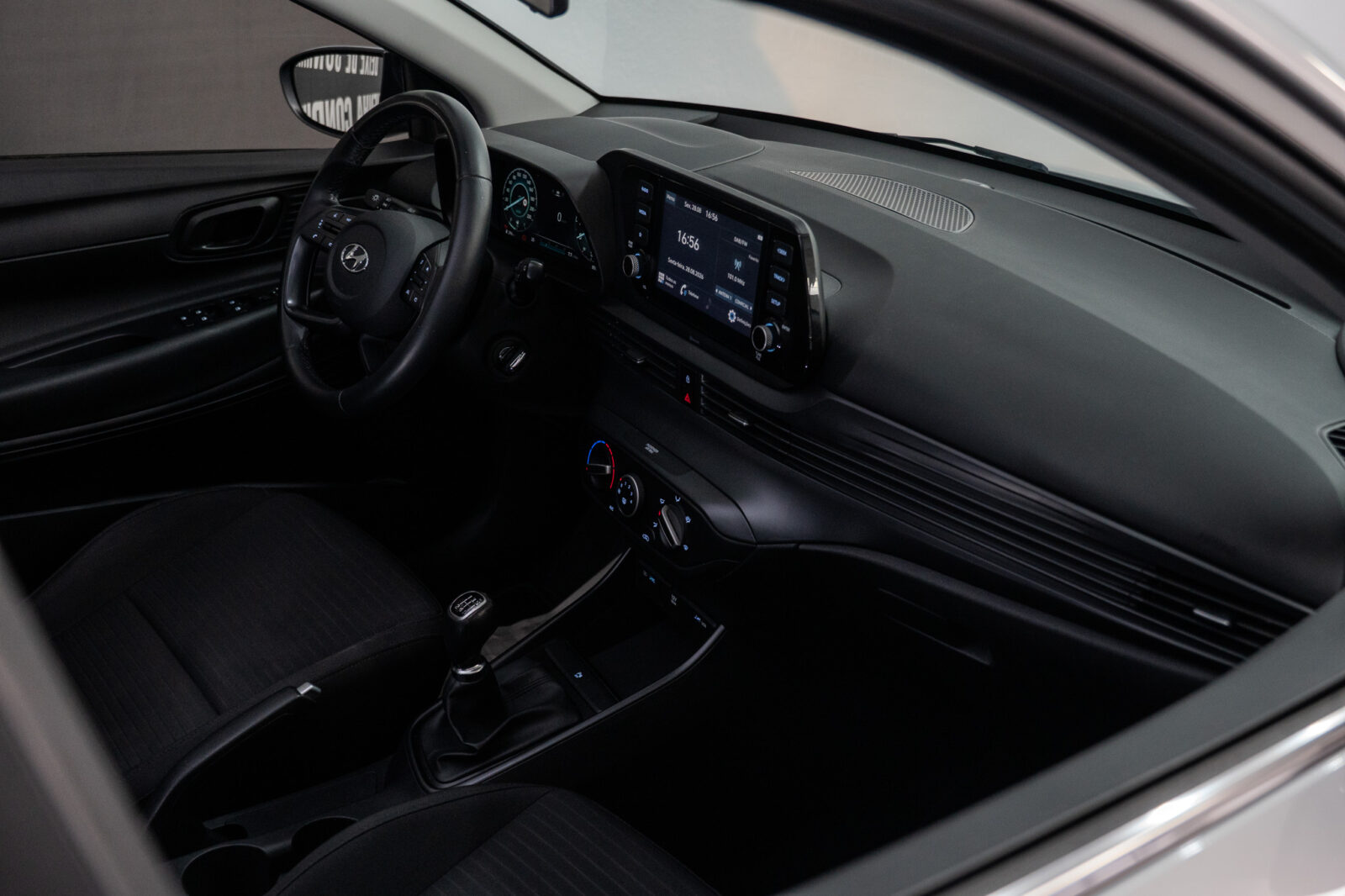 hyundai_i20-08
