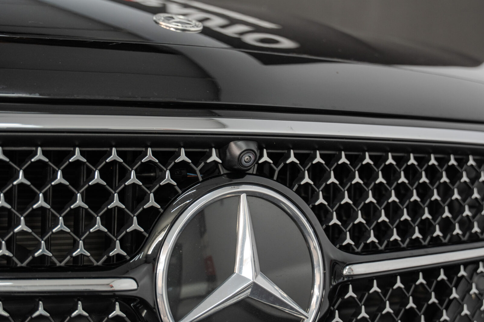 mercedes_e300e-03