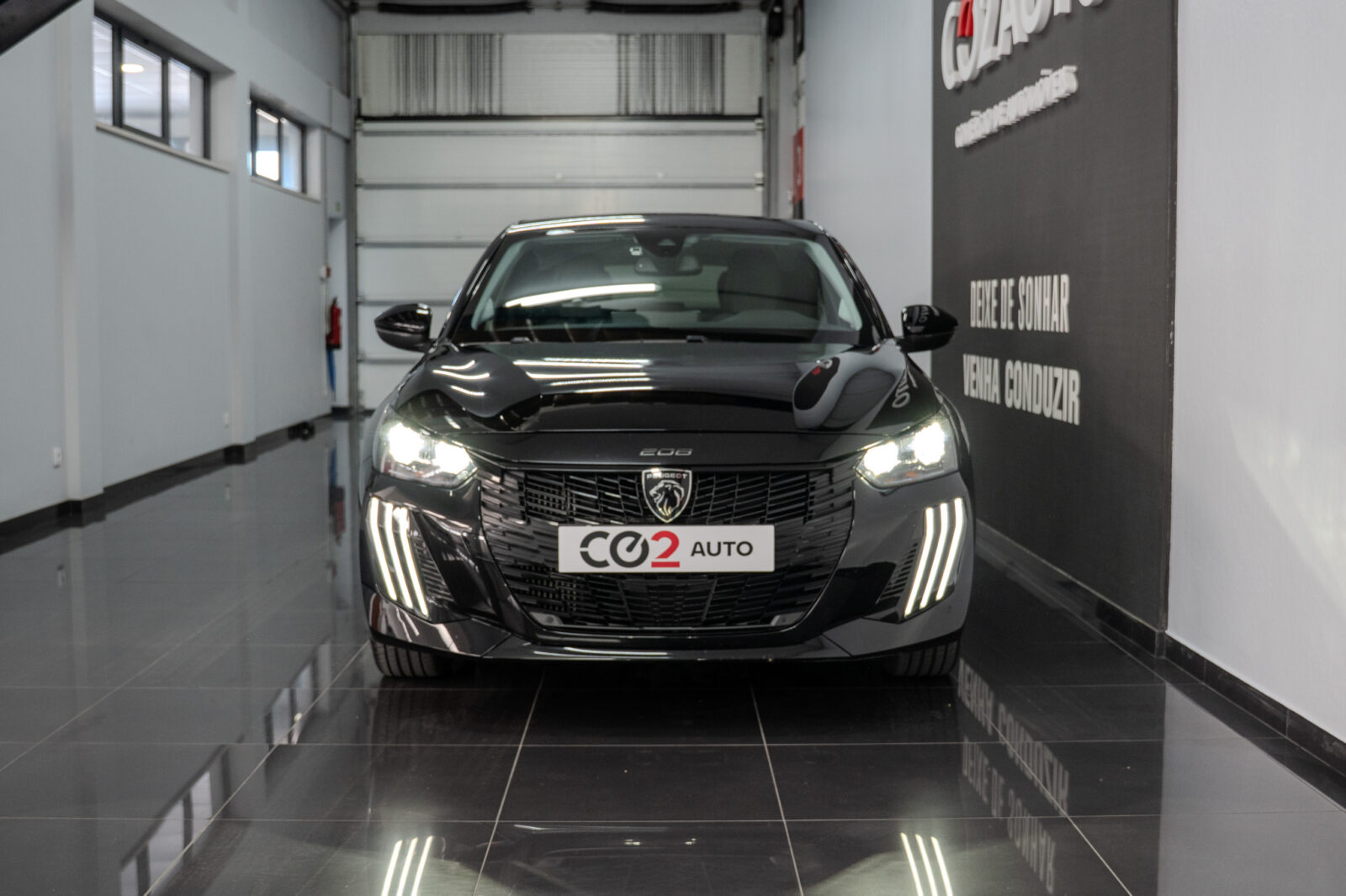peugeot_208_hybrid-02