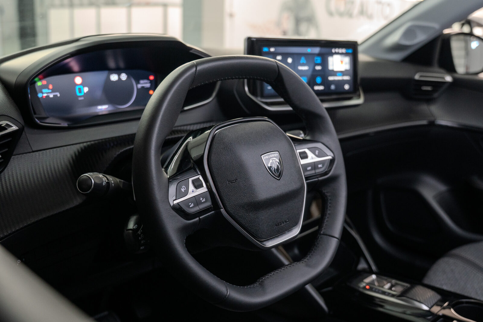 peugeot_208_hybrid-11