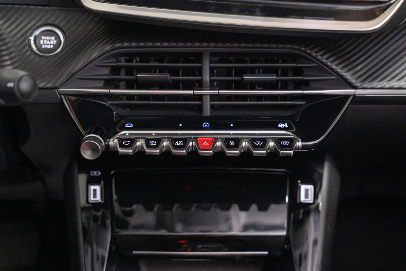 peugeot-e-208-allure-50kwh-electrico-136cv-2025-usado-comprar-stand-co2-auto-pataias-13